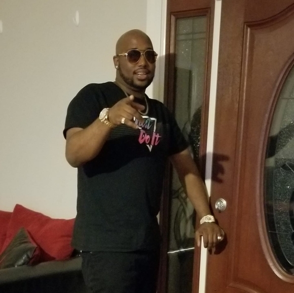 Meet your Posher, Joshua - Picture 1 of 1